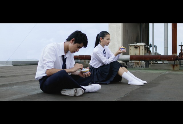 瑛人ライナウmv出演の全メンバーを紹介 アイスを食べる男子高生 女子高生役は誰 瑛人ライナウmv出演の全メンバーを紹介 アイスを食べる男子高生 女子高生役は誰